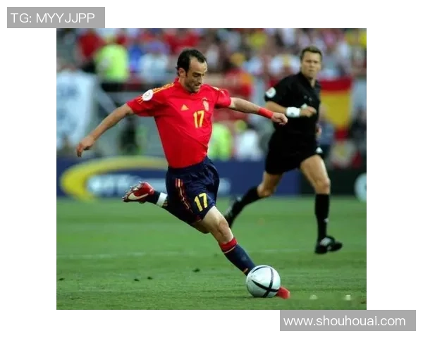 西班牙队迎战埃瓦尔力争主场胜利展现强大实力