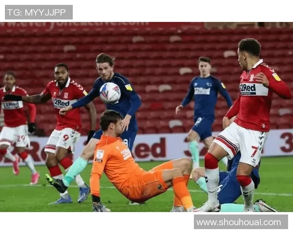 诺维奇与巴恩斯利激战成和比分揭晓精彩瞬间回顾